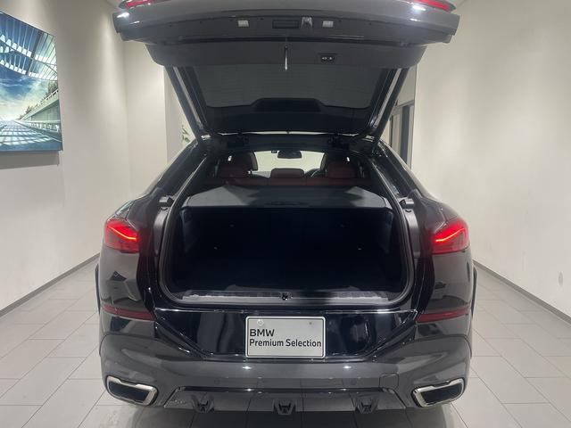 Ｘ６ Ｍ５０ｉ　レッドレザー電動シート　パノラマサンルーフ　禁煙車　ヘッドアップディスプレイ　２２インチＡＷ　トップビューカメラ　保冷温ドリンクホルダー　ＬＥＤヘッドライト　トップビューカメラ　全方位障害物センサー（19枚目）