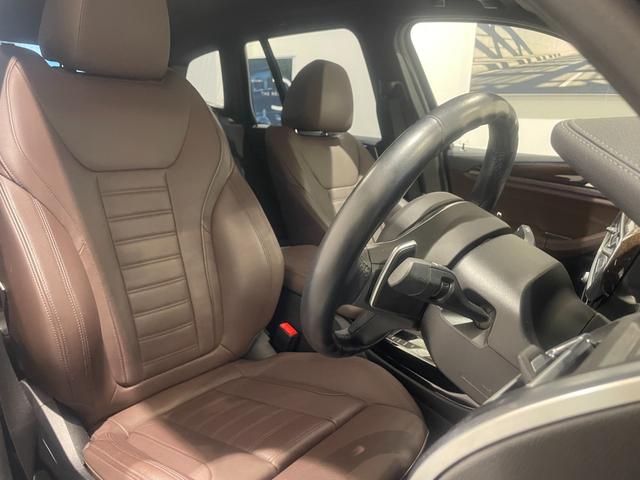 Ｘ３ ｘＤｒｉｖｅ　２０ｄ　Ｍスポーツハイラインパッケージ　ブラウンレザー電動シート　ワンオーナー　禁煙車　全方位カメラ／障害物センサー　地デジ　アクティブクルーズコントロール　シートヒーター　　ヘッドアップディスプレイ　パーキングアシスト　１９インチホイール（4枚目）