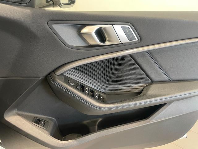 １シリーズ Ｍ１３５ｉ　ｘＤｒｉｖｅ　ストリート・レーサー　弊社下取り車両　４０台限定特別仕様車　禁煙　１オーナー　Ｍパフォーマンスシート　パドルシフト　シートヒーター　アクティブクルーズコントロール　スクリーンミラーリング　前後障害物センサー　ワイヤレス充電（47枚目）