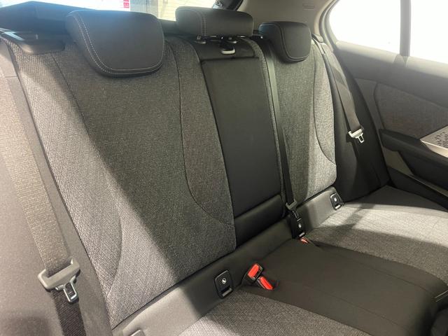 １シリーズ １２０ｄ　弊社デモンストレーションカー　トップビューカメラ／障害物センサー　禁煙車　ヘッドアップディスプレイ　アクティブクルーズコントロール　パーキングアシスト　オートトランク　パワーシート　シートヒーター（23枚目）