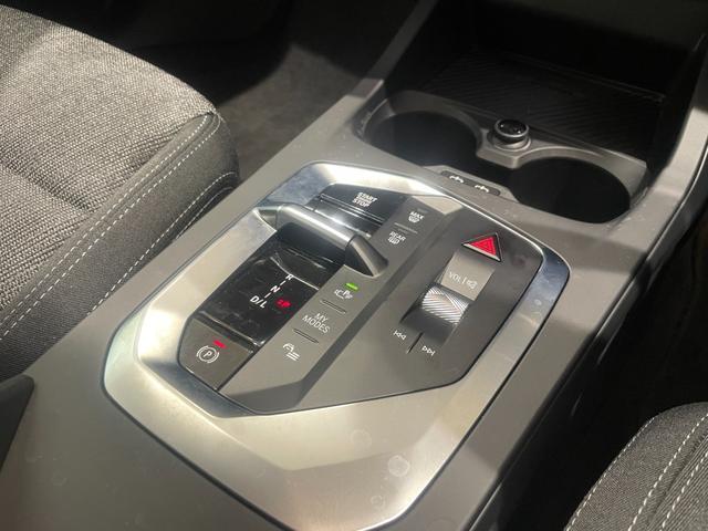 １シリーズ １２０ｄ　弊社デモンストレーションカー　トップビューカメラ／障害物センサー　禁煙車　ヘッドアップディスプレイ　アクティブクルーズコントロール　パーキングアシスト　オートトランク　パワーシート　シートヒーター（35枚目）