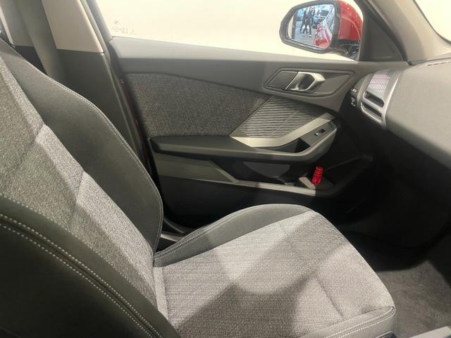 １シリーズ １２０ｄ　弊社デモンストレーションカー　トップビューカメラ／障害物センサー　禁煙車　ヘッドアップディスプレイ　アクティブクルーズコントロール　パーキングアシスト　オートトランク　パワーシート　シートヒーター（50枚目）