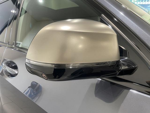 Ｘ７ Ｍ５０ｉ　ブラウンレザー電動シート　禁煙　２２インチＡＷ　ハーマンカードン　ヘッドアップディスプレイ　スカイラウンジサンルーフ　トップビューカメラ　全方位障害物センサー　パーキングアシスト　電動トランク（9枚目）