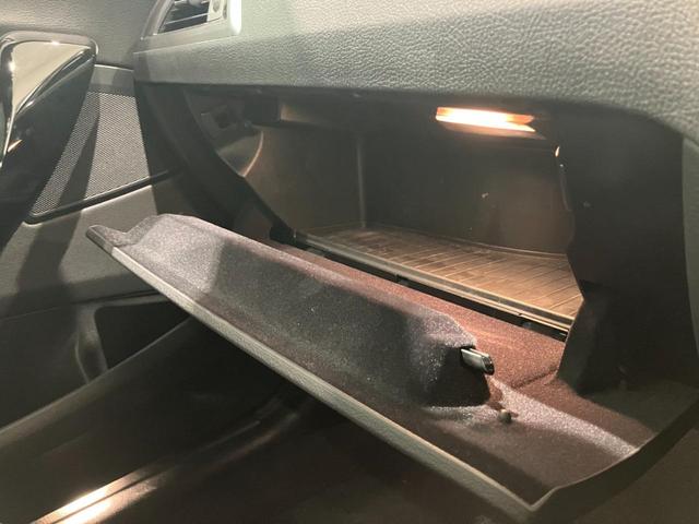 １シリーズ １１８ｄ　Ｍスポーツ　弊社新車拠点下取　禁煙車　サンルーフ　シートヒーター　追従式前車追従機能　全方位センサー　アルカンターラスポーツシート　ＣＤ／ＤＶＤ　ドライブレコーダー　パーキングアシスト　ＢＬＵＥＴＯＯＴＨ（53枚目）
