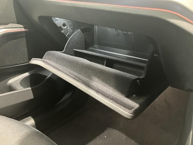 ３シリーズ ３２０ｄ　ｘＤｒｉｖｅツーリング　弊社下取り車　禁煙車　トップビューカメラ　全方位障害物センサー　シートヒーター　パーキングアシスト　ワイヤレスチャージャー　アクティブクルーズコントロール　インテリジェントセーフティ　スクリーンミラー（53枚目）