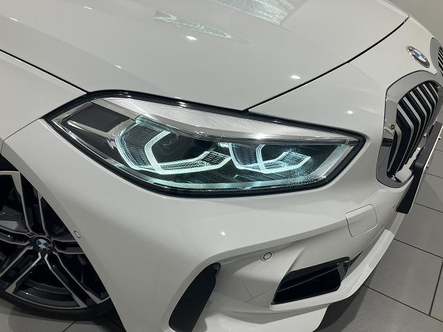 １シリーズ １１８ｄ　Ｍスポーツ　エディションジョイ＋　禁煙車　１８インチアロイホイール　オートトランク　アクティブクルーズコントロール　前後障害物センサー　パーキングアシスト　後退アシスト　ワイヤレスチャージャー　オートホールド　ＬＥＤヘッドライト（6枚目）