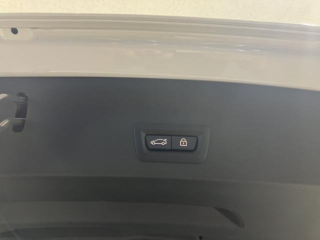 １シリーズ １１８ｄ　Ｍスポーツ　エディションジョイ＋　禁煙車　１８インチアロイホイール　オートトランク　アクティブクルーズコントロール　前後障害物センサー　パーキングアシスト　後退アシスト　ワイヤレスチャージャー　オートホールド　ＬＥＤヘッドライト（18枚目）