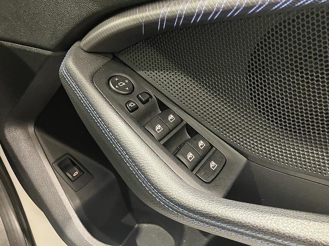 １シリーズ １１８ｄ　Ｍスポーツ　エディションジョイ＋　禁煙車　１８インチアロイホイール　オートトランク　アクティブクルーズコントロール　前後障害物センサー　パーキングアシスト　後退アシスト　ワイヤレスチャージャー　オートホールド　ＬＥＤヘッドライト（47枚目）