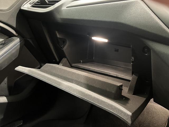 １シリーズ １１８ｄ　Ｍスポーツ　エディションジョイ＋　禁煙車　１８インチアロイホイール　オートトランク　アクティブクルーズコントロール　前後障害物センサー　パーキングアシスト　後退アシスト　ワイヤレスチャージャー　オートホールド　ＬＥＤヘッドライト（51枚目）