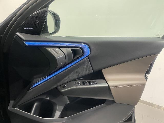 Ｘ３ ２０ｄ　ｘＤｒｉｖｅ　Ｍスポーツ　弊社デモンストレーションカー　２０インチＡＷ　コンフォートパッケージ　ステアリングヒーター　全方位カメラ／障害物センサー　ハーマンカードンスピーカー　前車追従機能　ブラウンレザー電動シート（56枚目）