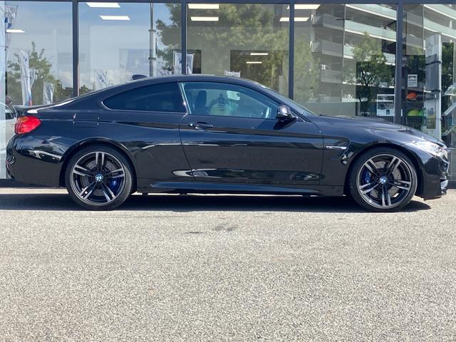 Ｍ４ Ｍ４クーペ　【正規認定中古車】【全国正規ディーラー保証付／１年・走行距離無制限】黒革電動シート　アダプティブＭサスペンション　カーボンルーフ　ＨａｒｍａｎＫａｒｄｏｎ　アダプティブＬＥＤ　シートヒーター　禁煙車（46枚目）