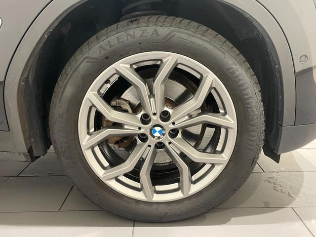 X3 xDrive 20d Xライン 【正規認定中古車】【全国正規ディーラー保証付/2年・走行距離無制限】禁煙車 19インチAW トップビューカメラ ブラックレザー電動シート ヘッドアップディスプレイ シートクーラー レーンキープ LED(15枚目)