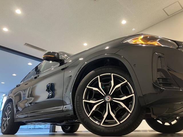 X4 xDrive 20d Mスポーツ 【正規認定中古車】【全国正規ディーラー保証付/2年・走行距離無制限】サンルーフ/LCI後期モデル/黒革電動シート/ステアリングヒーター/19インチホイール/トップビューカメラ/禁煙/アンビエントライト(2枚目)