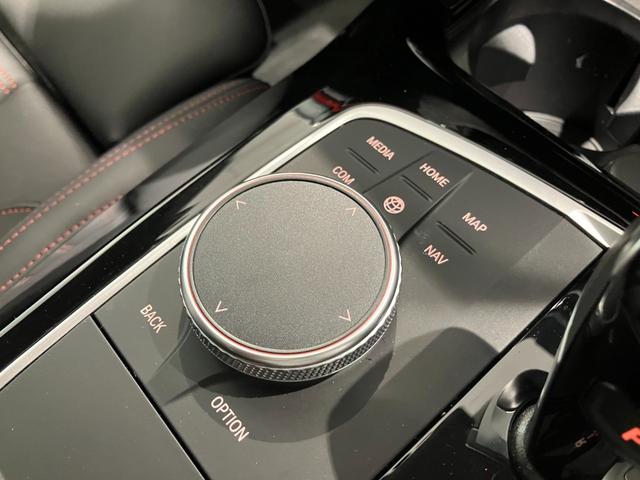 X4 xDrive 20d Mスポーツ 【正規認定中古車】【全国正規ディーラー保証付/2年・走行距離無制限】サンルーフ/LCI後期モデル/黒革電動シート/ステアリングヒーター/19インチホイール/トップビューカメラ/禁煙/アンビエントライト(29枚目)