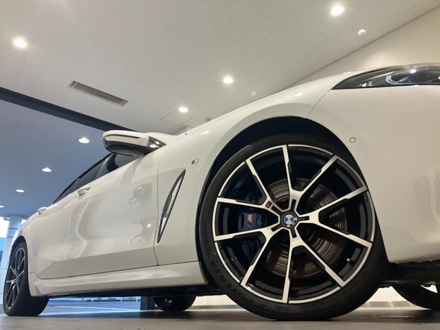 ８シリーズ ８４０ｉ　グランクーペ　Ｍスポーツ　【正規認定中古車】【全国正規ディーラー保証付／２年・走行距離無制限】サンルーフ／レーザーライト／茶革電動シート／ＨａｒｍａｎＫａｒｄｏｎ／シートクーラー／フルセグＴＶ／２０インチホイール／禁煙／（18枚目）