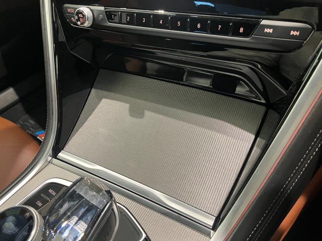 ８シリーズ ８４０ｉ　グランクーペ　Ｍスポーツ　【正規認定中古車】【全国正規ディーラー保証付／２年・走行距離無制限】サンルーフ／レーザーライト／茶革電動シート／ＨａｒｍａｎＫａｒｄｏｎ／シートクーラー／フルセグＴＶ／２０インチホイール／禁煙／（37枚目）
