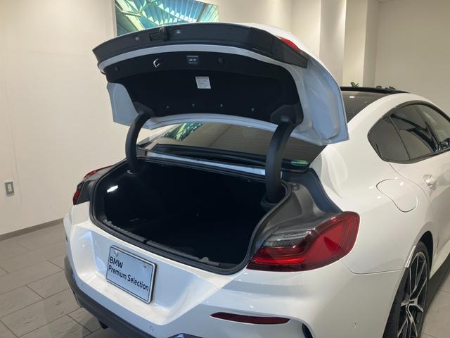 ８シリーズ ８４０ｉ　グランクーペ　Ｍスポーツ　【正規認定中古車】【全国正規ディーラー保証付／２年・走行距離無制限】サンルーフ／レーザーライト／茶革電動シート／ＨａｒｍａｎＫａｒｄｏｎ／シートクーラー／フルセグＴＶ／２０インチホイール／禁煙／（56枚目）