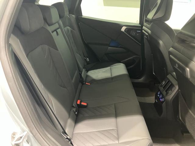 Ｘ３ ２０ｄ　ｘＤｒｉｖｅ　Ｍスポーツ　【正規認定中古車】【全国正規ディーラー保証付／２年・走行距離無制限】弊社デモカー　ＨａｒｍａｎＫａｒｄｏｎ　ドライビングアシスト　フルセグＴＶ　パーキングアシスト　アダプティブＬＥＤヘッドライト　禁煙（17枚目）