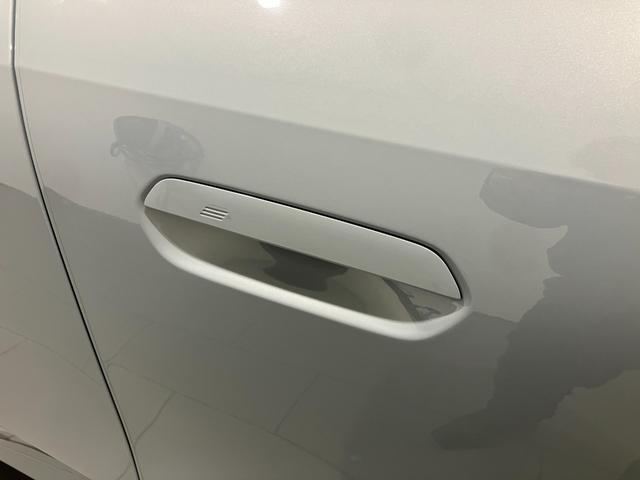 Ｘ３ ２０ｄ　ｘＤｒｉｖｅ　Ｍスポーツ　【正規認定中古車】【全国正規ディーラー保証付／２年・走行距離無制限】弊社デモカー　ＨａｒｍａｎＫａｒｄｏｎ　ドライビングアシスト　フルセグＴＶ　パーキングアシスト　アダプティブＬＥＤヘッドライト　禁煙（52枚目）