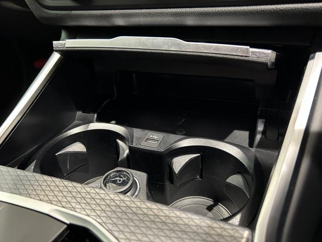 3シリーズ 318iツーリング Mスポーツ 【正規認定中古車】【全国正規ディーラー保証付/2年・走行距離無制限】(32枚目)