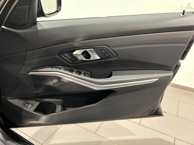 3シリーズ 318iツーリング Mスポーツ 【正規認定中古車】【全国正規ディーラー保証付/2年・走行距離無制限】(38枚目)