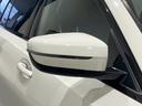 BMWを熟知したメカニックによる、納車前点検。ドイツ本国と同様の教育・訓練を受けたメカニックが、360度によるポイントを徹底的に点検、整備した後にお客様にお引渡しします。