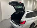 サービスにはドイツ本国と同様に教育と訓練を受け、BMWを知り尽くした「マイスター」が数多く在籍しております。360度に及ぶ納車前点検整備で、お客様に安心と安全をお届けいたします。