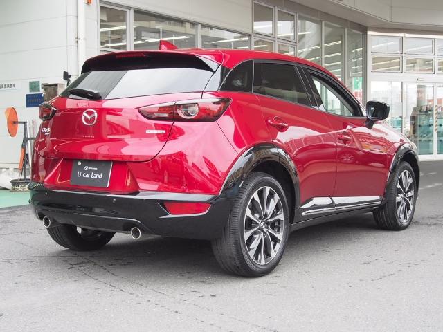 ＣＸ－３ １５Ｓ　アーバンドレッサー　ＡＷＤ　特別仕様車　当社元試乗車　８ｉｎｃｈセンターディスプレイ　３６０度ビューモニター　シート＆ステアリングヒーター　アップルカープレイ　ナビ　スマートインＥＴＣ　前後Ｐセンサー　地デジ　ＣＤ／ＤＶＤ（9枚目）