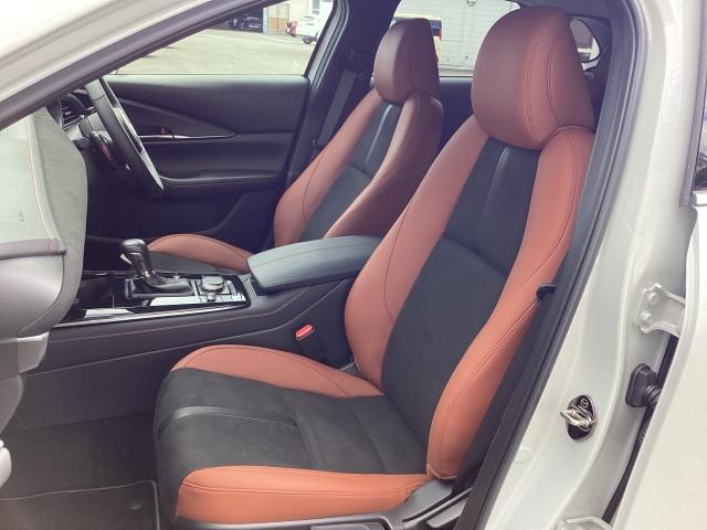 ＣＸ－３０ ２．０　２０Ｓ　レトロスポーツエディション　２ＷＤ　３６０°モニター　レーダークルーズ　ＢＯＳＥスピーカー　専用シート　前シートヒーター　運転席電動シート　２カメラドライブレコーダー　パーキングセンサー１８インチアルミ　オートライト　ＭＲＣＣ（9枚目）