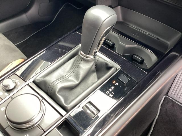 ＣＸ－３０ ２．０　２０Ｓ　レトロスポーツエディション　２ＷＤ　３６０°モニター　レーダークルーズ　ＢＯＳＥスピーカー　専用シート　前シートヒーター　運転席電動シート　２カメラドライブレコーダー　パーキングセンサー１８インチアルミ　オートライト　ＭＲＣＣ（21枚目）