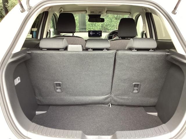 MAZDA2 1.5 15BD マツダコネクト(車載通信機搭載) 360度カメラ MRCC BSM シートヒーター パノラマモニタ ブルートゥース スマートシティブレーキサポート 前後ソナー 禁煙 レーダークルーズ フルセグTV(11枚目)