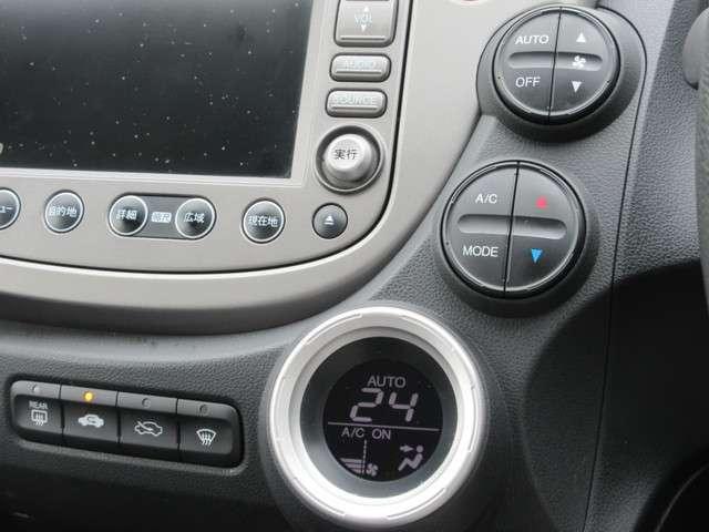 L 認定中古車 HDDナビ Bカメラ ワンセグTV CD DVD ミュージックサーバー ETC 電動格納ミラー キーレス 盗難防止装置 ワンオーナー車(11枚目)