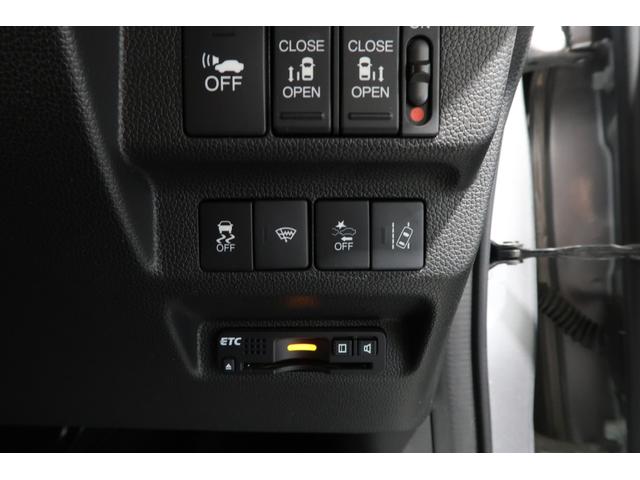 フリード＋ハイブリッド ハイブリッドＧ・ホンダセンシング　そのまんま車両　ワンオーナー　４ＷＤ　運転支援　衝突軽減ブレーキ（ＣＭＢＳ）　アダプティブクルーズコントロール（ＡＣＣ）　ナビ　バックカメラ　ＥＴＣ　フルセグ　Ｂｌｕｅｔｏｏｔｈ　シートヒーター　四駆（11枚目）