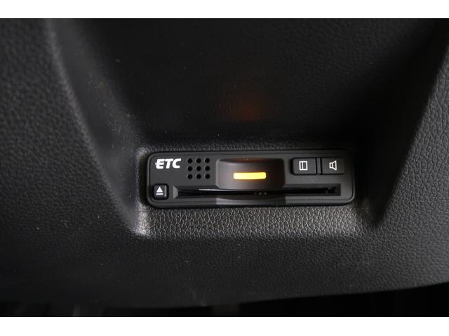 シャトル ハイブリッドＺ　認定中古車　１年保証付　ナビ　Ｂカメラ　ドラレコ　ＥＴＣ　運転支援　衝突被害軽減ブレーキ　ドライブレコーダ　ＵＳＢ接続　クルーズＣ　ＶＳＡ　フルセグ地デジＴＶ　シートＨ　リアカメラ　キーフリ　イモビ（18枚目）