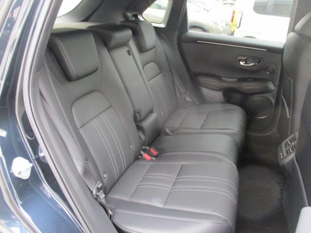 ZR-V e:HEVZ特別仕様車ブラックスタイル ホンダ認定中古車 2年保証 デモカー 禁煙車 運転支援 衝突軽減ブレーキ(CMBS) 誤発進抑制機能 渋滞追従付クルコン(ACC) 後退出庫サポート ホンダコネクトナビ 全周囲カメラ ETC2.0(25枚目)