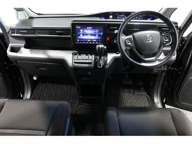 ステップワゴンスパーダ スパーダホンダセンシング車いす仕様車2列目乗車タイプ ホンダ認定中古車 1年保証 ワンオーナー 禁煙車 福祉車両 スロープ付 電動ウィンチ 運転支援 衝突軽減ブレーキ(CMBS) 誤発進抑制機能 アダプティブクルコン(ACC) ドラレコ 後席モニター(9枚目)