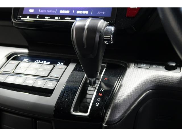ステップワゴンスパーダ スパーダホンダセンシング車いす仕様車2列目乗車タイプ ホンダ認定中古車 1年保証 ワンオーナー 禁煙車 福祉車両 スロープ付 電動ウィンチ 運転支援 衝突軽減ブレーキ(CMBS) 誤発進抑制機能 アダプティブクルコン(ACC) ドラレコ 後席モニター(12枚目)