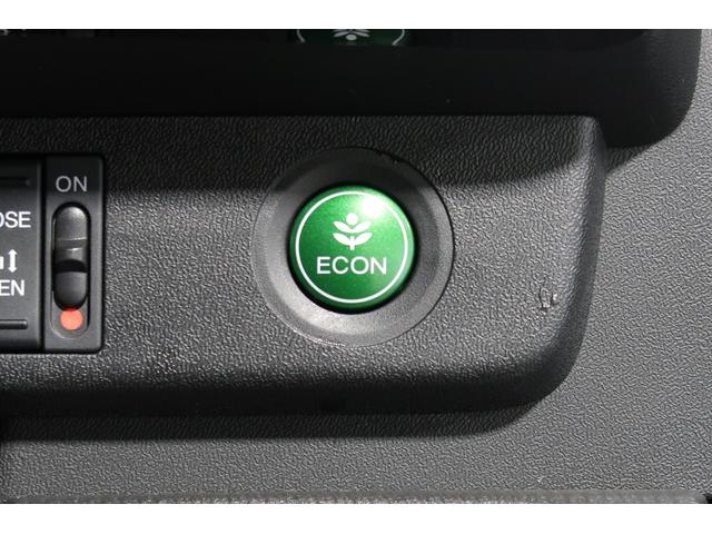 ステップワゴンスパーダ スパーダホンダセンシング車いす仕様車2列目乗車タイプ ホンダ認定中古車 1年保証 ワンオーナー 禁煙車 福祉車両 スロープ付 電動ウィンチ 運転支援 衝突軽減ブレーキ(CMBS) 誤発進抑制機能 アダプティブクルコン(ACC) ドラレコ 後席モニター(19枚目)