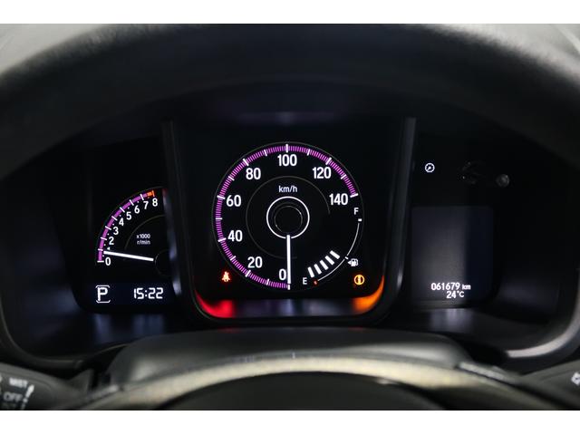 メーターも見易いレイアウトなので安心ドライブをサポートします☆