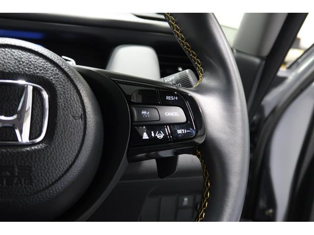 フィット ｅ：ＨＥＶＲＳ　ホンダ認定中古車　２年保証　デモカー　禁煙車　運転支援　衝突軽減ブレーキ（ＣＭＢＳ）　誤発進抑制機能　渋滞追従付クルコン（ＡＣＣ）　ドラレコ　コネクトナビ　バックカメラ　ＥＴＣ　フルセグＴＶ　ＵＳＢ（16枚目）