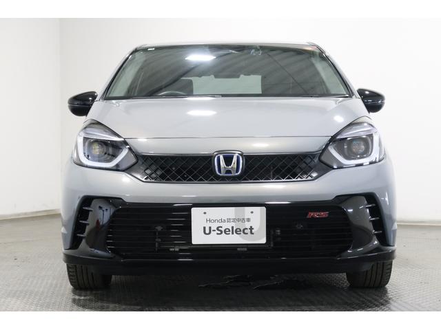 フィット ｅ：ＨＥＶＲＳ　ホンダ認定中古車　２年保証　デモカー　禁煙車　運転支援　衝突軽減ブレーキ（ＣＭＢＳ）　誤発進抑制機能　渋滞追従付クルコン（ＡＣＣ）　ドラレコ　コネクトナビ　バックカメラ　ＥＴＣ　フルセグＴＶ　ＵＳＢ（31枚目）