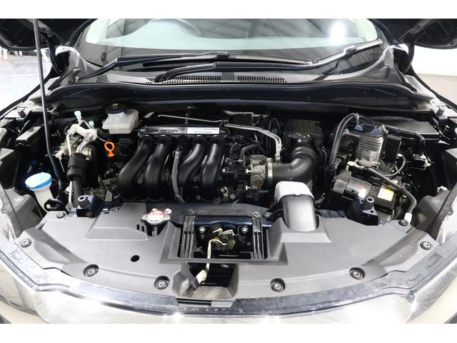 ヴェゼル ハイブリッドZ・ホンダセンシング ホンダ認定中古車 1年保証 ワンオーナー 禁煙車 衝突軽減ブレーキ(CMBS) 誤発進抑制機能 アダプティブクルコン(ACC) 前後ドラレコ ナビ バックカメラ ETC フルセグTV シートヒーター(11枚目)