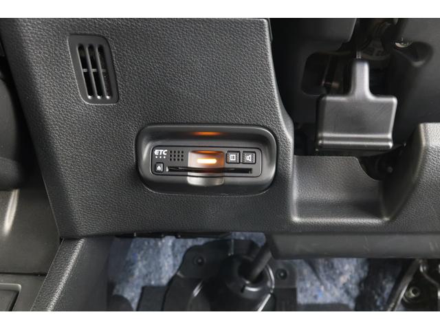 ヴェゼル ハイブリッドZ・ホンダセンシング ホンダ認定中古車 1年保証 ワンオーナー 禁煙車 衝突軽減ブレーキ(CMBS) 誤発進抑制機能 アダプティブクルコン(ACC) 前後ドラレコ ナビ バックカメラ ETC フルセグTV シートヒーター(22枚目)