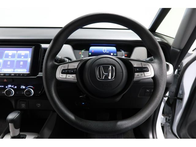 フィット ｅ：ＨＥＶクロスター　ホンダ認定中古車　２年保証　ワンオーナー　禁煙車　安全運転支援　衝突軽減ブレーキ（ＣＭＢＳ）　誤発進抑制機能　渋滞追従付クルコン（ＡＣＣ）　前後ドラレコ　コネクトナビ　バックカメラ　ＥＴＣ　フルセグ（19枚目）