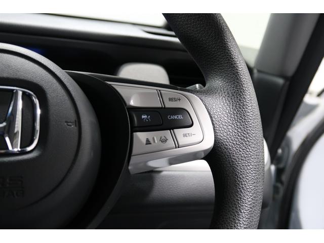 フィット ｅ：ＨＥＶクロスター　ホンダ認定中古車　２年保証　ワンオーナー　禁煙車　安全運転支援　衝突軽減ブレーキ（ＣＭＢＳ）　誤発進抑制機能　渋滞追従付クルコン（ＡＣＣ）　前後ドラレコ　コネクトナビ　バックカメラ　ＥＴＣ　フルセグ（20枚目）