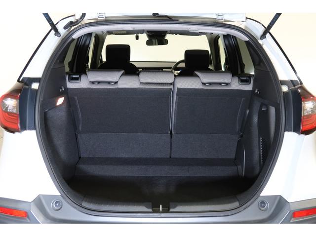 フィット ｅ：ＨＥＶクロスター　ホンダ認定中古車　２年保証　ワンオーナー　禁煙車　安全運転支援　衝突軽減ブレーキ（ＣＭＢＳ）　誤発進抑制機能　渋滞追従付クルコン（ＡＣＣ）　前後ドラレコ　コネクトナビ　バックカメラ　ＥＴＣ　フルセグ（31枚目）