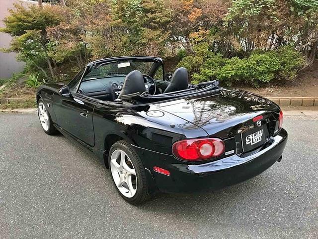 ロードスター ＳＰ　５速マニュアル　純正エアロ　純正１６インチ　ＥＴＣ　社外マフラー　車検８年７月　タイベル交換整備済（11枚目）