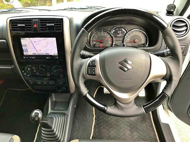 ジムニーシエラ ランドベンチャー　５速マニュアル　最終９型　リフトアップ　ショートバンパー　ラテラルロッド　社外マフラー　ナビＴＶ　ＥＴＣ　車検整備付　走行５．６万ｋｍ　社外品有（15枚目）