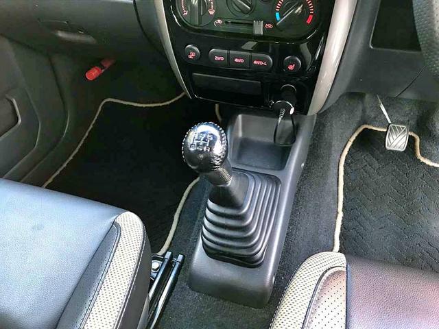 ジムニー ランドベンチャー　５速マニュアル　社外ショック　調整式ラテラルロッド　ＥＴＣ　キーレス　シートヒーター　ドラレコ　車検８年４月　走行６．１万ｋｍ　整備済（11枚目）