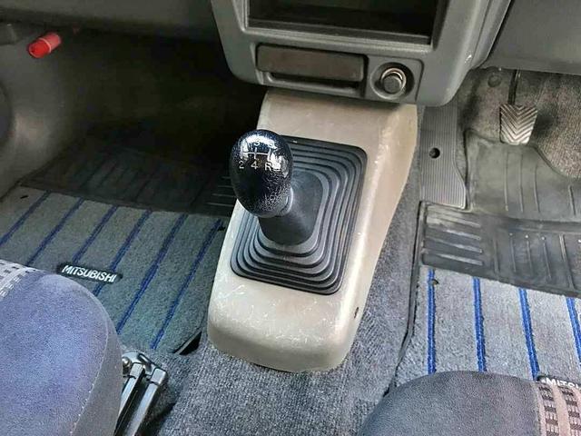 パジェロミニ ＸＲ　５速マニュアル　２ＷＤ　ＦＲ車　キーレス　ＥＴＣ　走行４．９万　車検８年６月　整備済（11枚目）